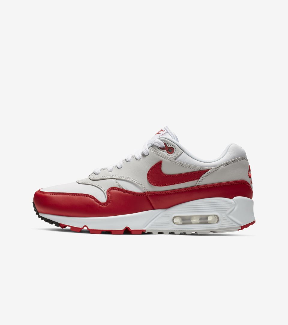 Air Max 90/1 'White &amp; University Release Date. Nike SNKRS LU