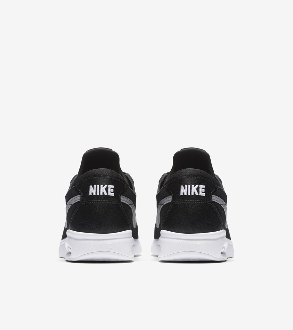 Nike SB Air Max Vapor 'Black & White'. Nike SNKRS DK