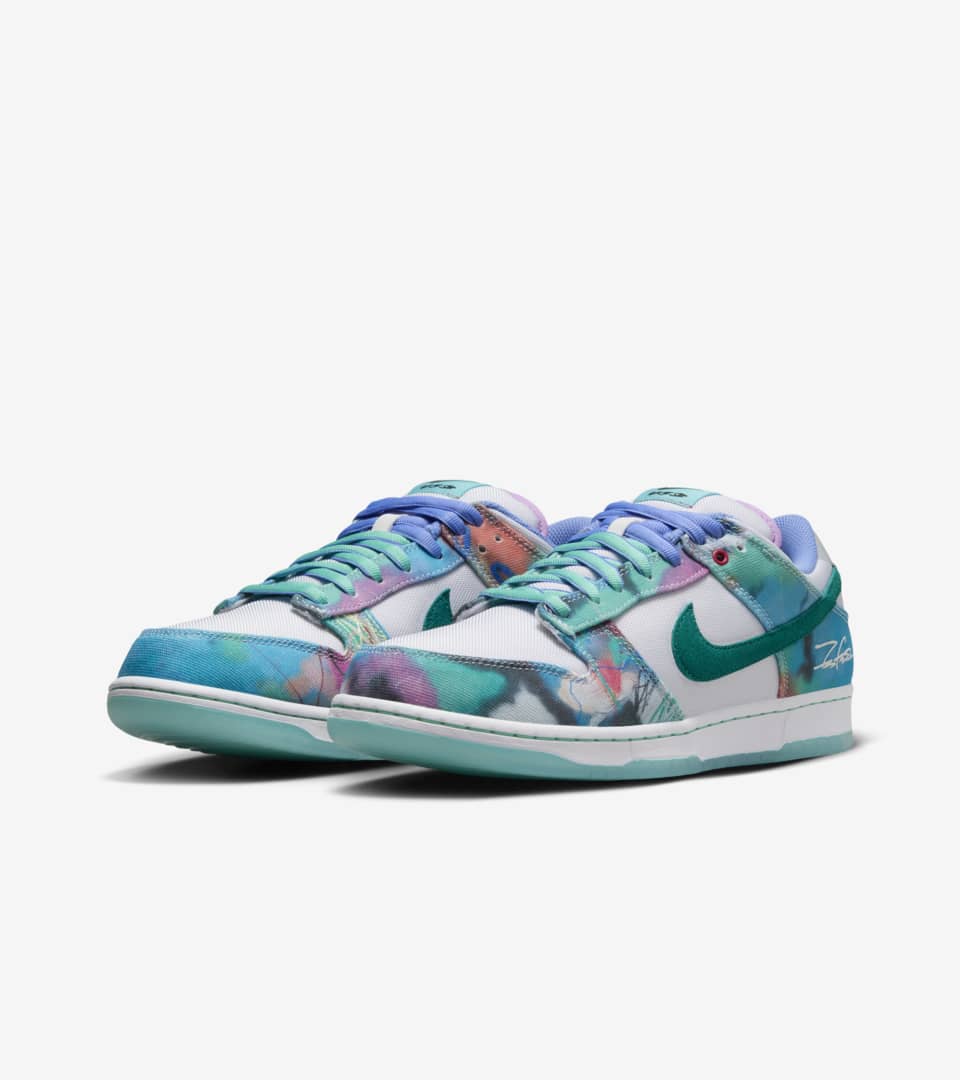 Nike SB Dunk Low x Futura Laboratories