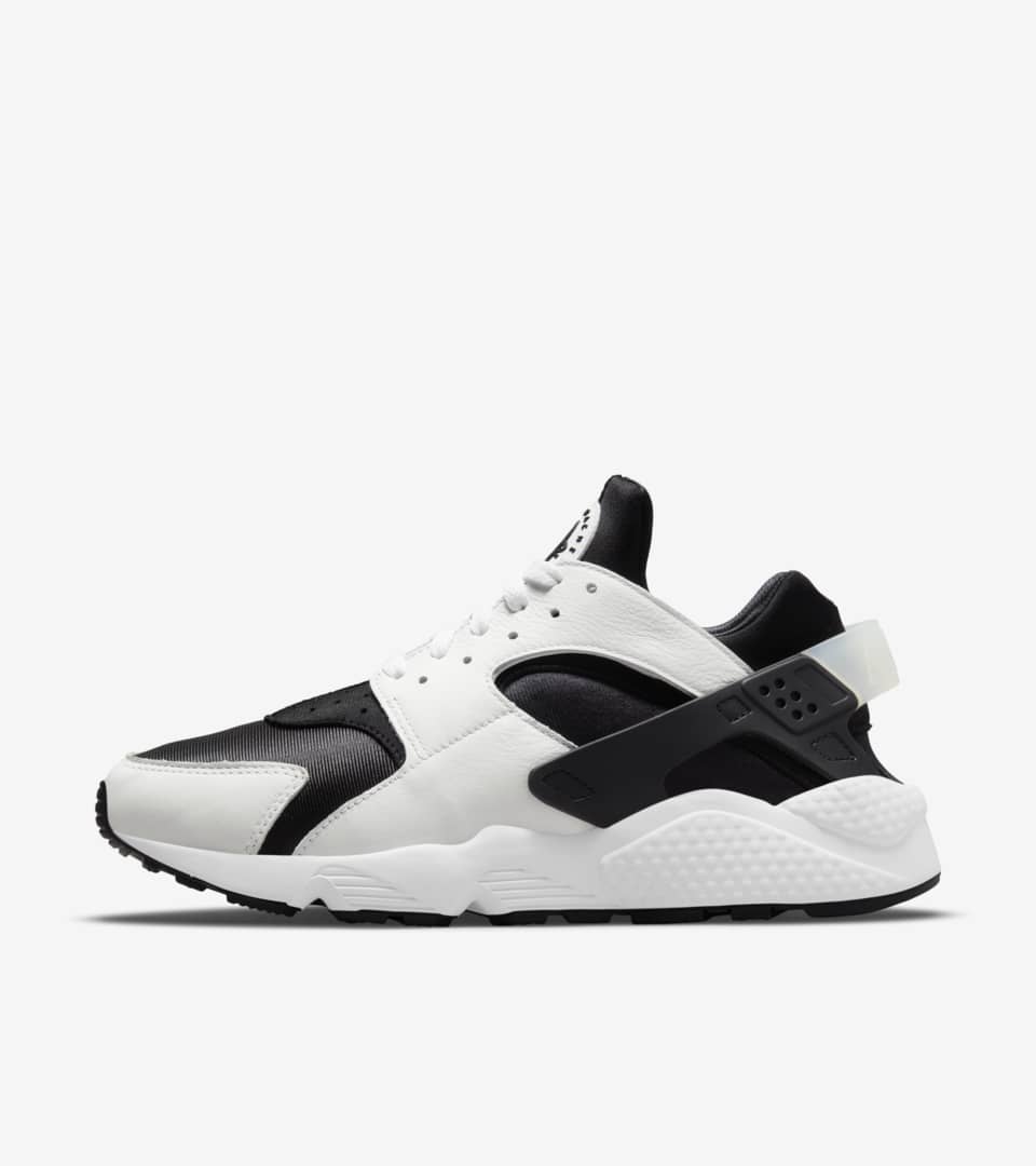 huaraches black and white