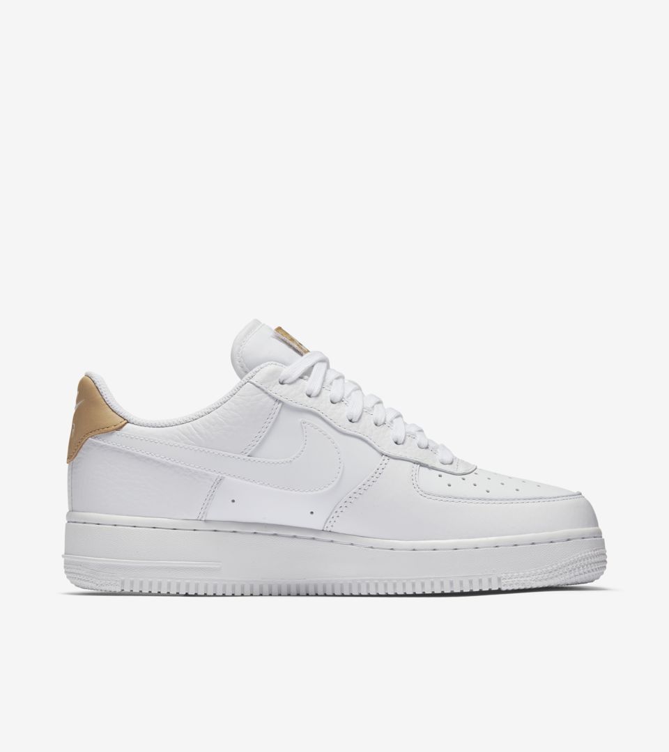 nike air force 1 white with gum sole