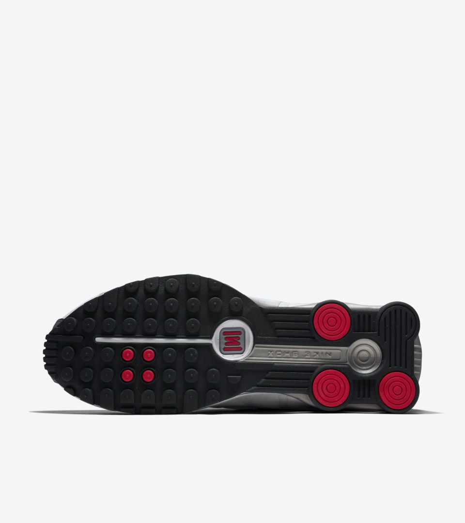Nike Shox R4 'White \u0026 Comet Red 