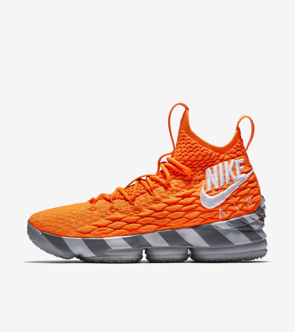 Nike Lebron 15 'Orange Box' Release 