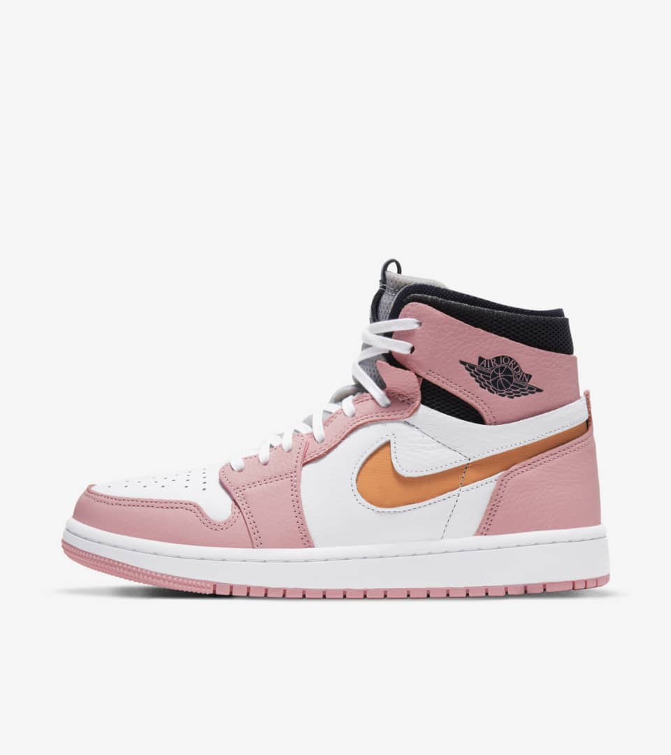 Hot pink 2024 jordan 1s