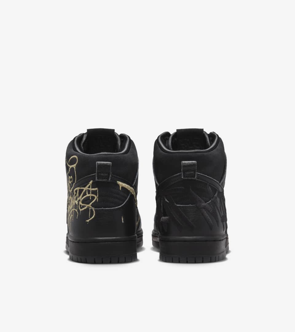 NIKE公式】SB ダンク HIGH x FAUST 'Black and Metallic Gold' (DH7755 ...