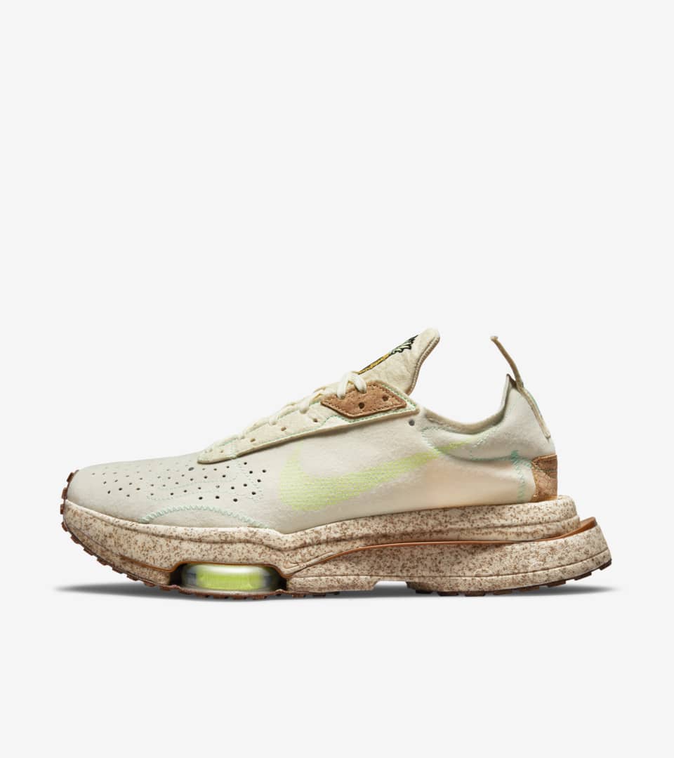Nike pineapple top shoes