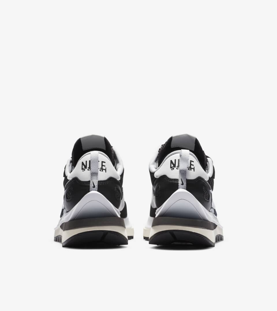 NIKE公式】ナイキ x sacai ヴェイパーワッフル 'Black and White' (NIKE VAPORWAFFLE / SACAI /  CV1363-001). Nike SNKRS JP