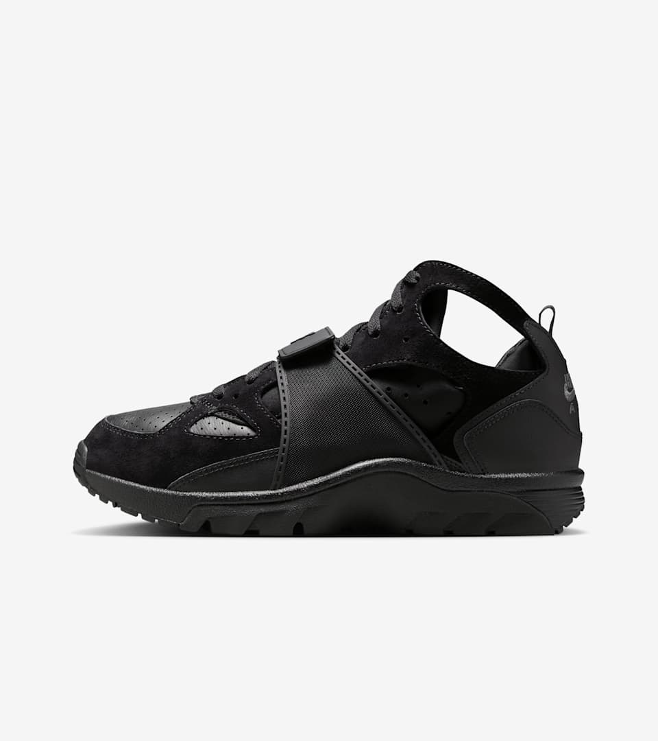 スニーカー Nike SS25 AIR TRAINER HUARACHE (IB0497 001) nike-air-trainer-huarache-