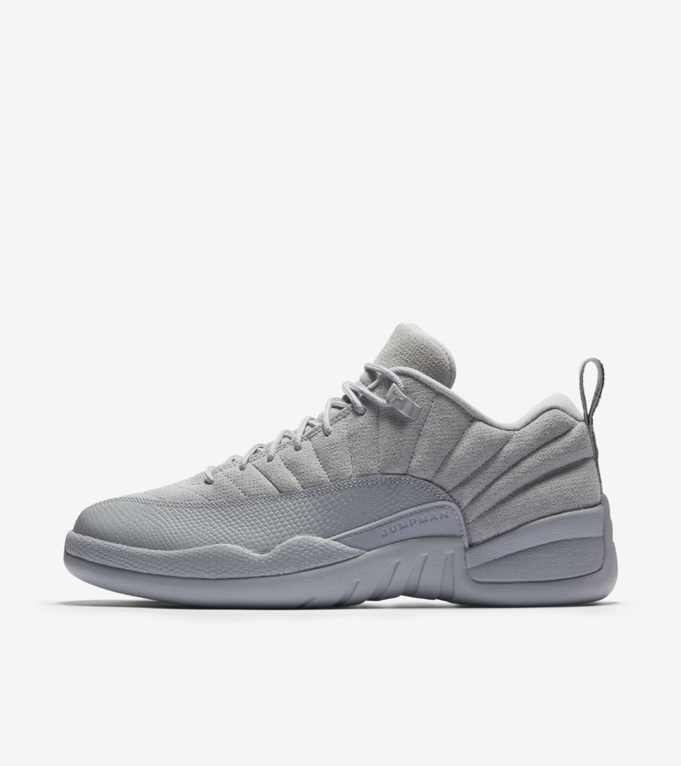 エア ジョーダン 12 レトロ LOW 'Wolf Grey'. Nike SNKRS JP