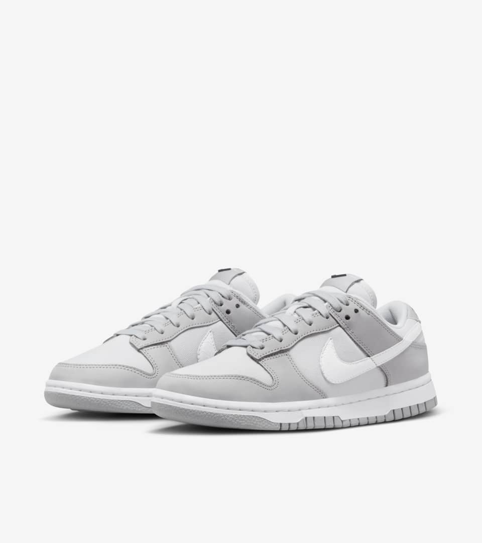 nike dunk low grey and white