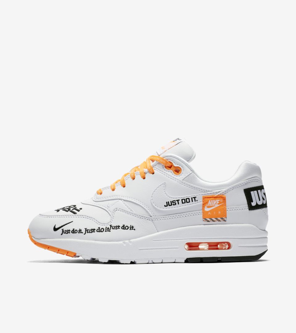 NIKE airmax1  just do it