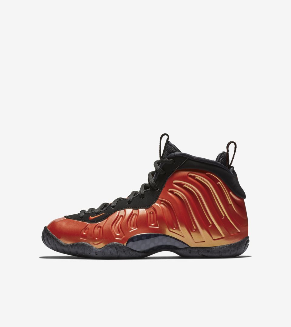 foamposite one habanero red