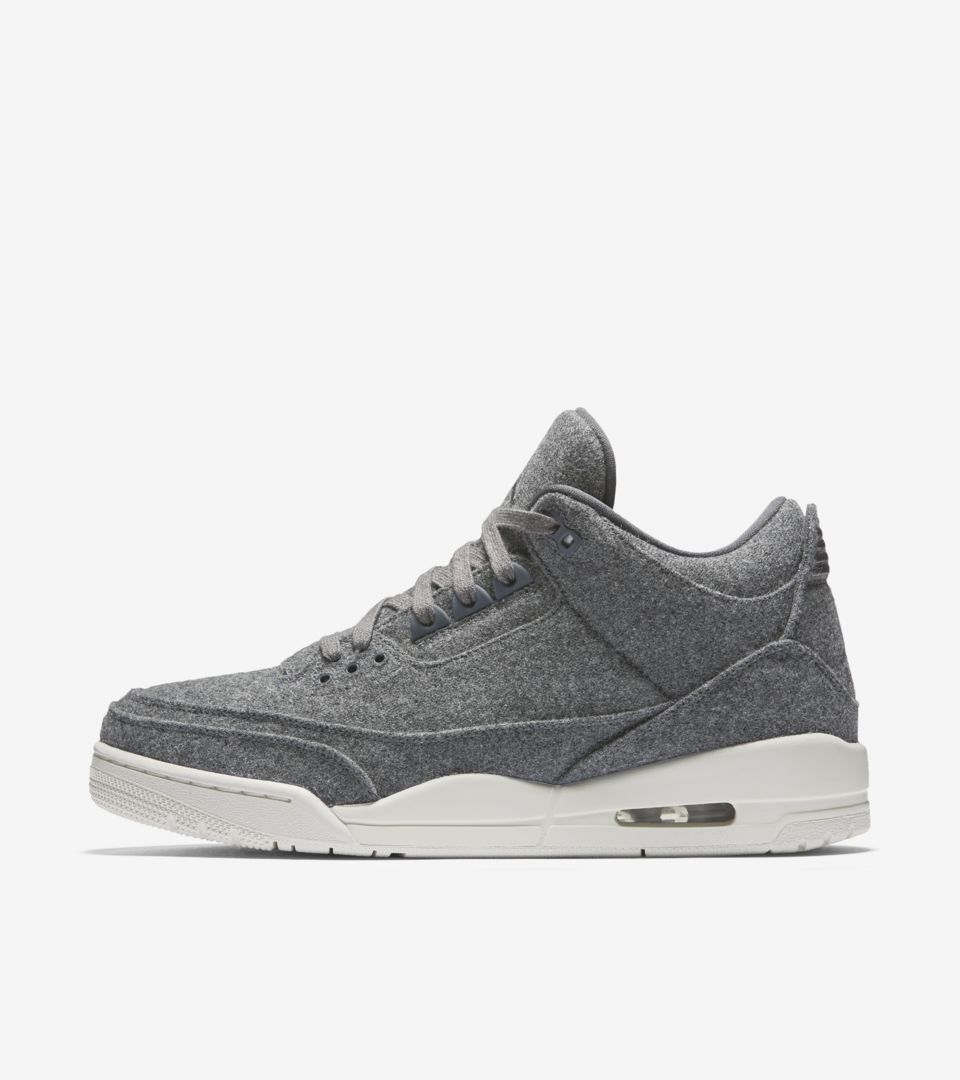 Air Jordan 3 Retro 'Dark Grey'. Nike SNKRS