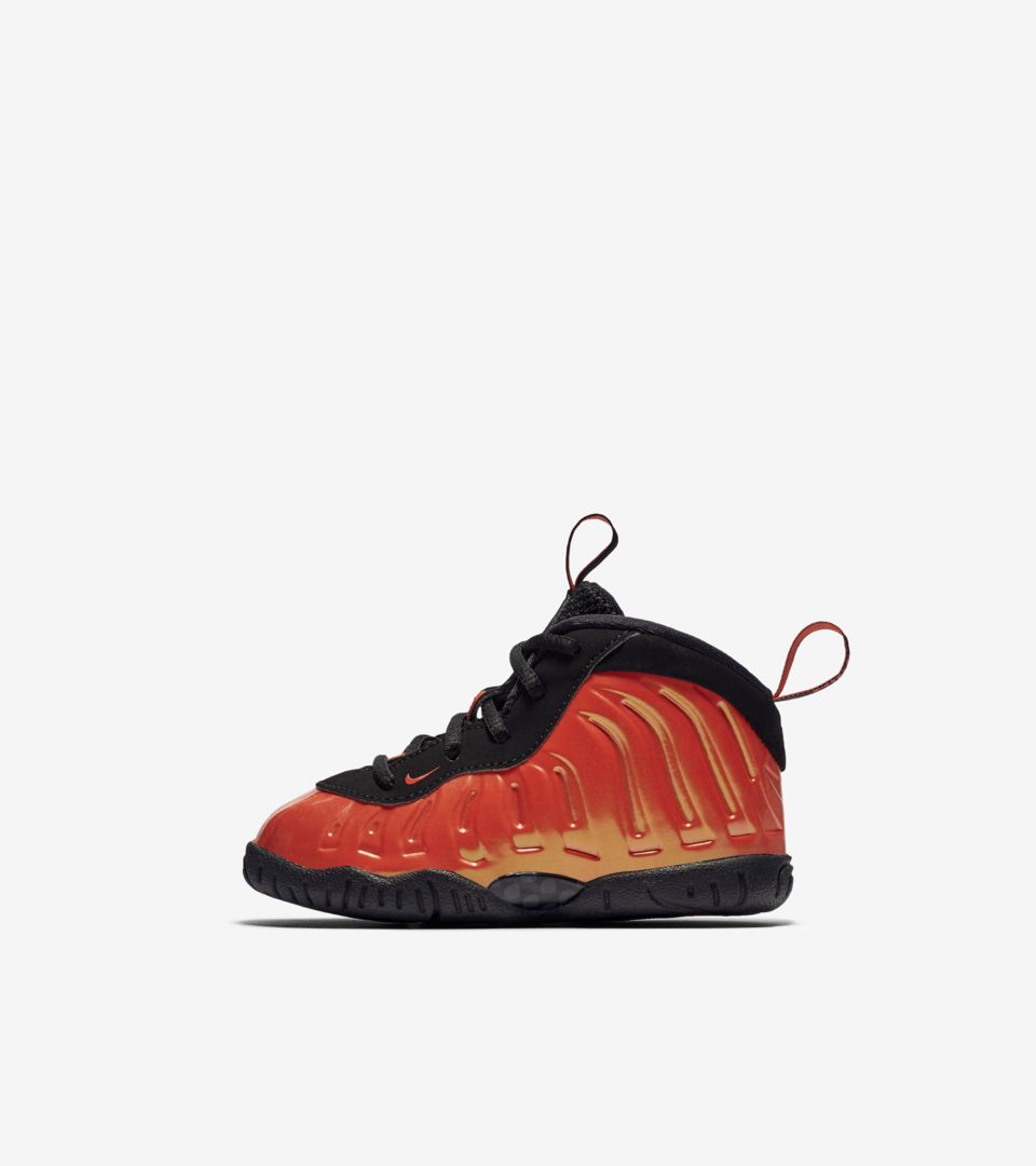 nike air foamposite one habanero red