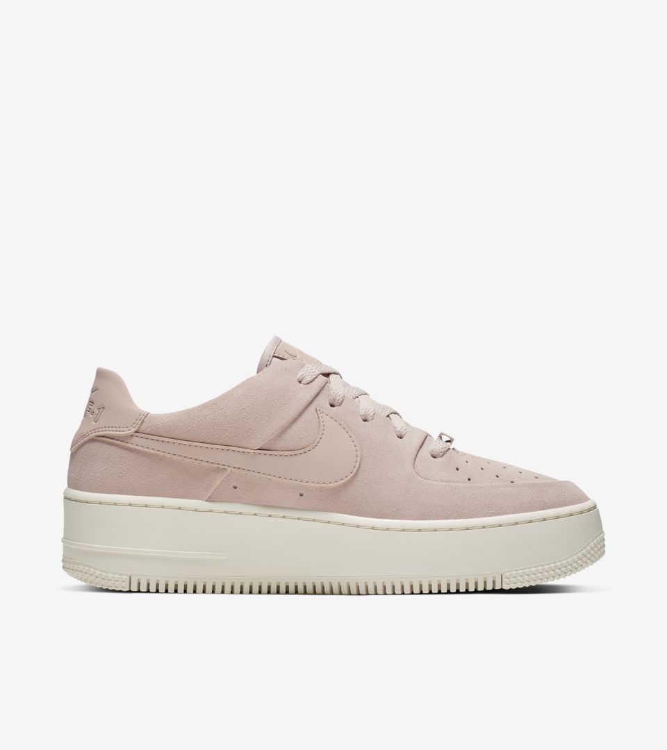 nike air force 1 sage low tan