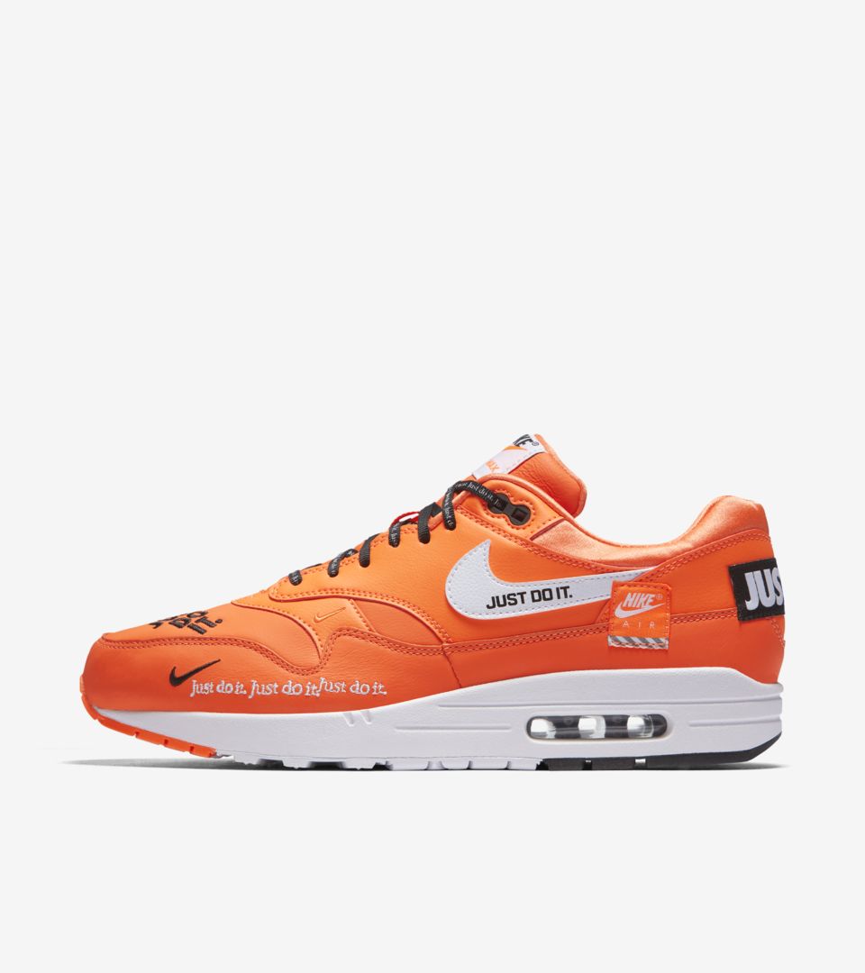 serve price Warmth Nike Air Max 1 Just Do It Collection 'Total Orange & White' Release Date.  Nike SNKRS