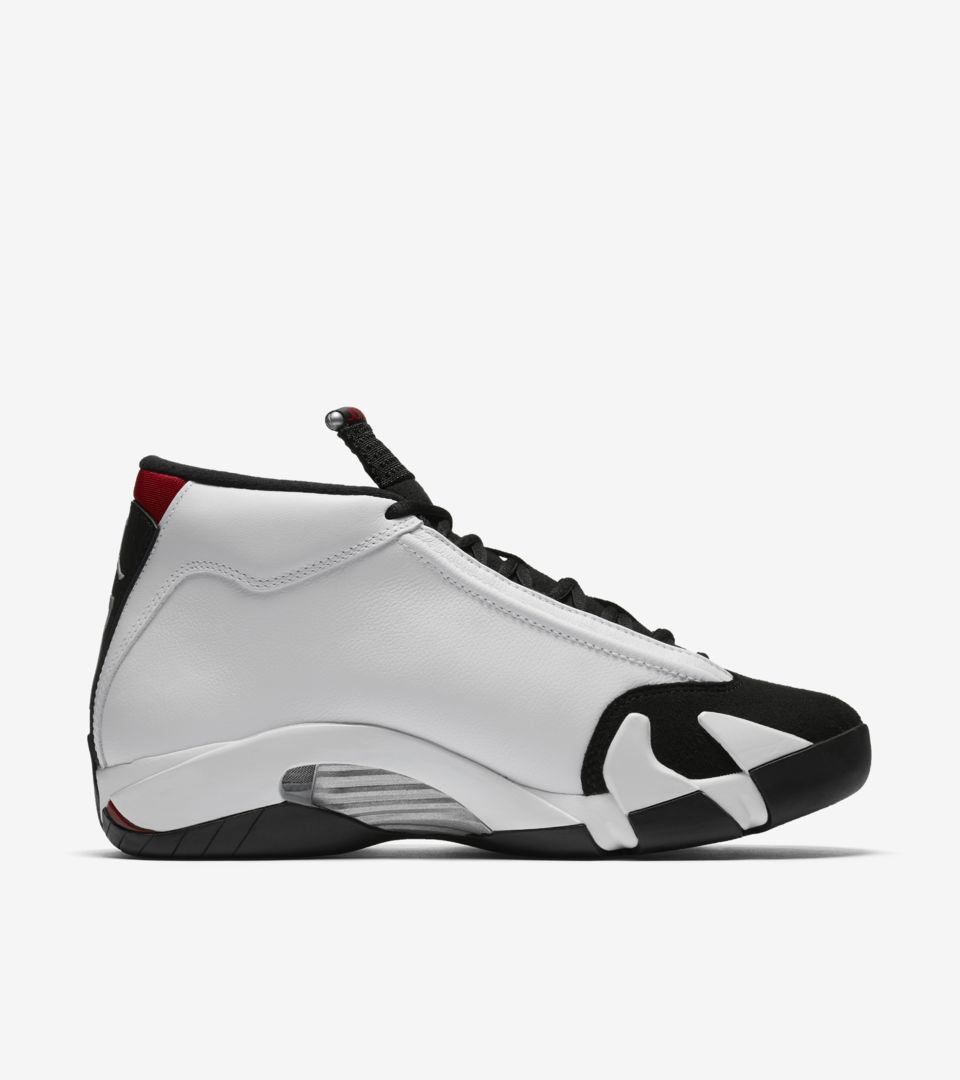 Jordan 14 negro online con rojo