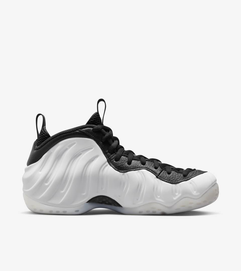 representante Ir a caminar analizar NIKE公式】エア フォームポジット ワン 'White and Black' (DV0815-100 / NIKE AIR FOAMPOSITE  ONE WHITE AND BLACK). Nike SNKRS JP