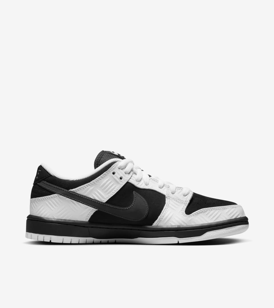 Nike SB x TIGHTBOOTH®︎ Dunk 低筒鞋Pro 'Black and White' (FD2629 