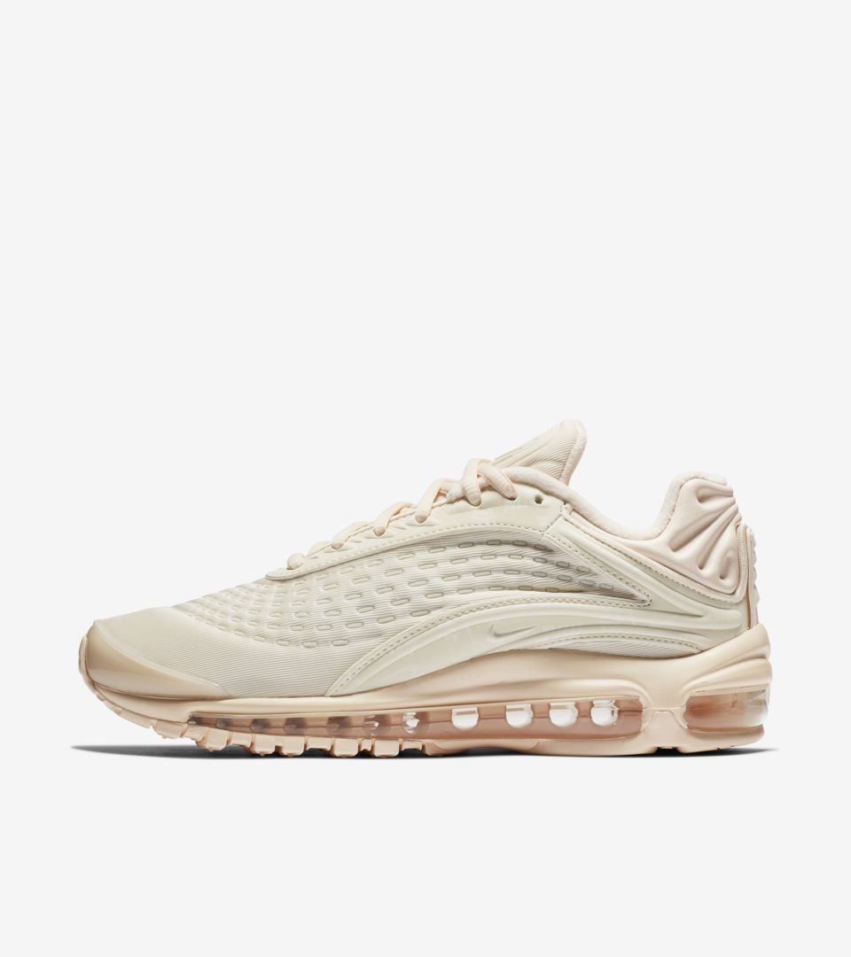 wmns air max deluxe se