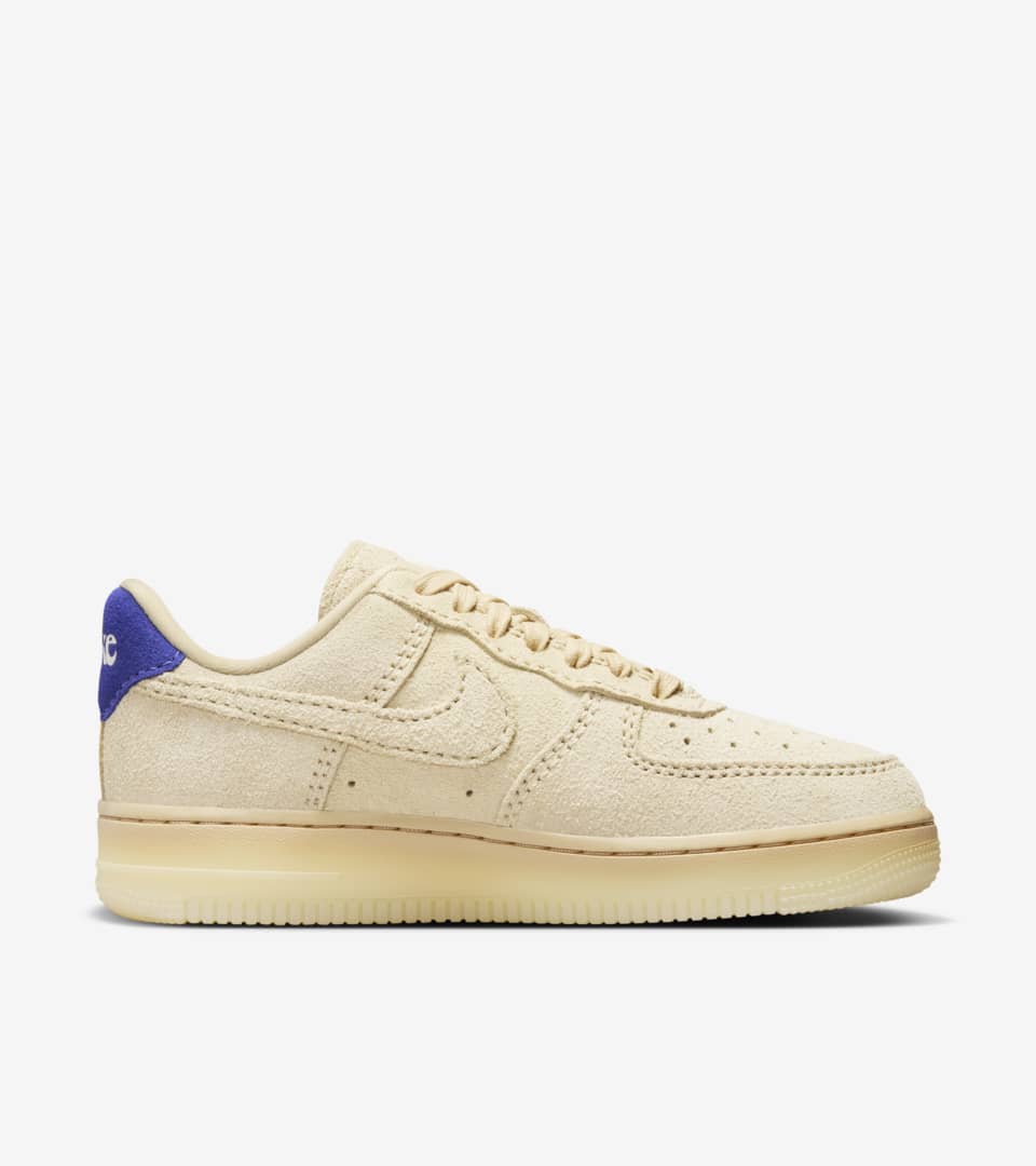 Women's Air Force 1 '07 Low 'Elemental Gold' (FN7202-224) Release