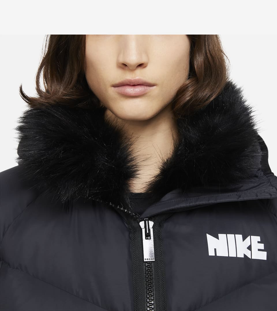 Nike x sacai 服飾系列發售日期. Nike SNKRS TW