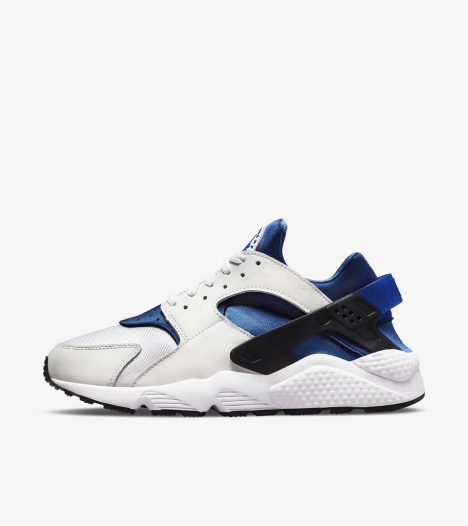 Nike huarache on sale white blue