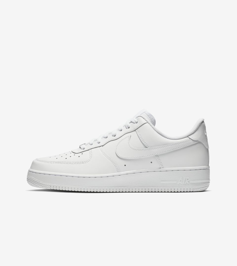 Botany war Wither Nike Air Force 1 Low 'Triple White'. Nike SNKRS