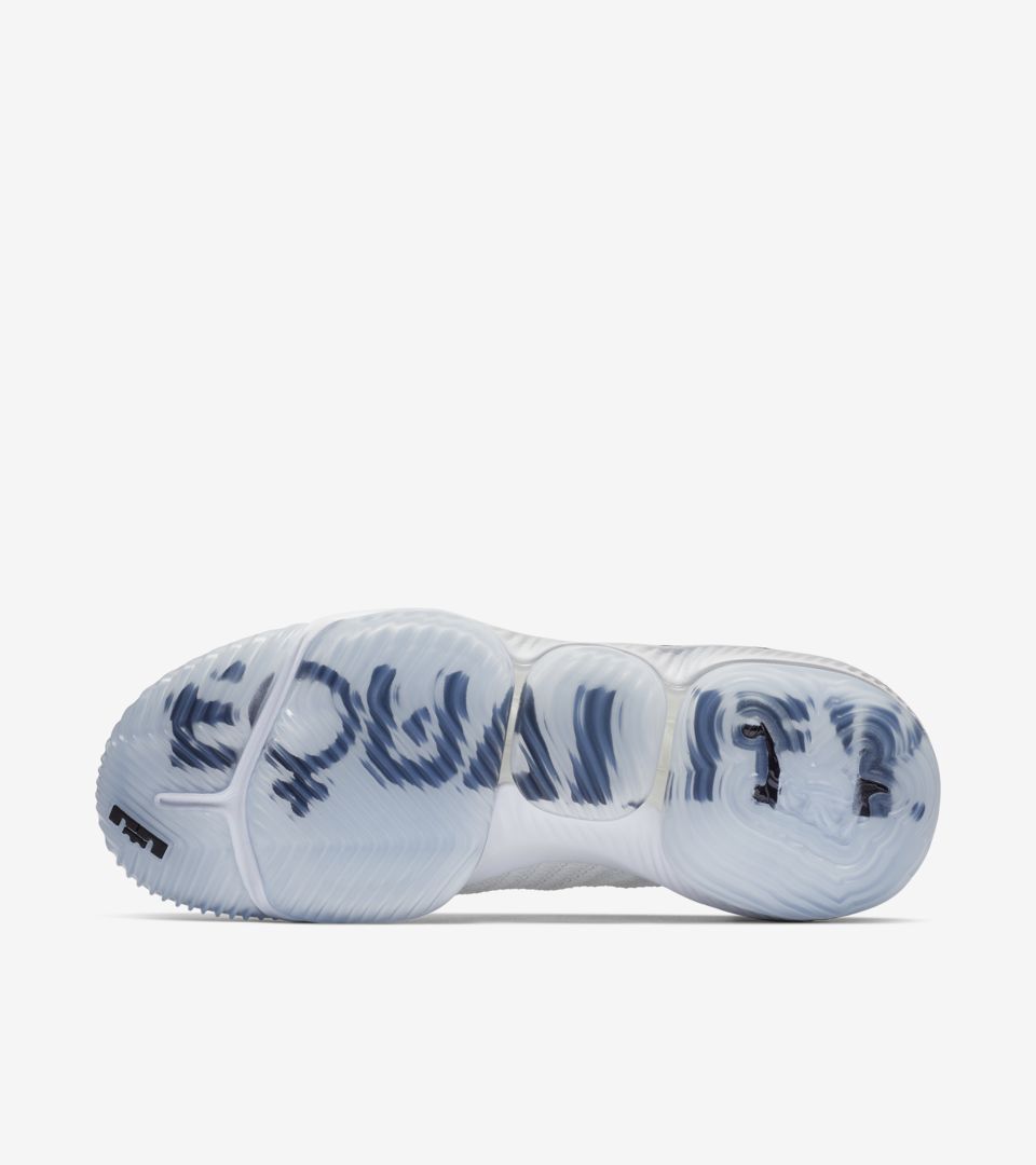 レブロン 16 'Equality' 発売日. Nike SNKRS JP
