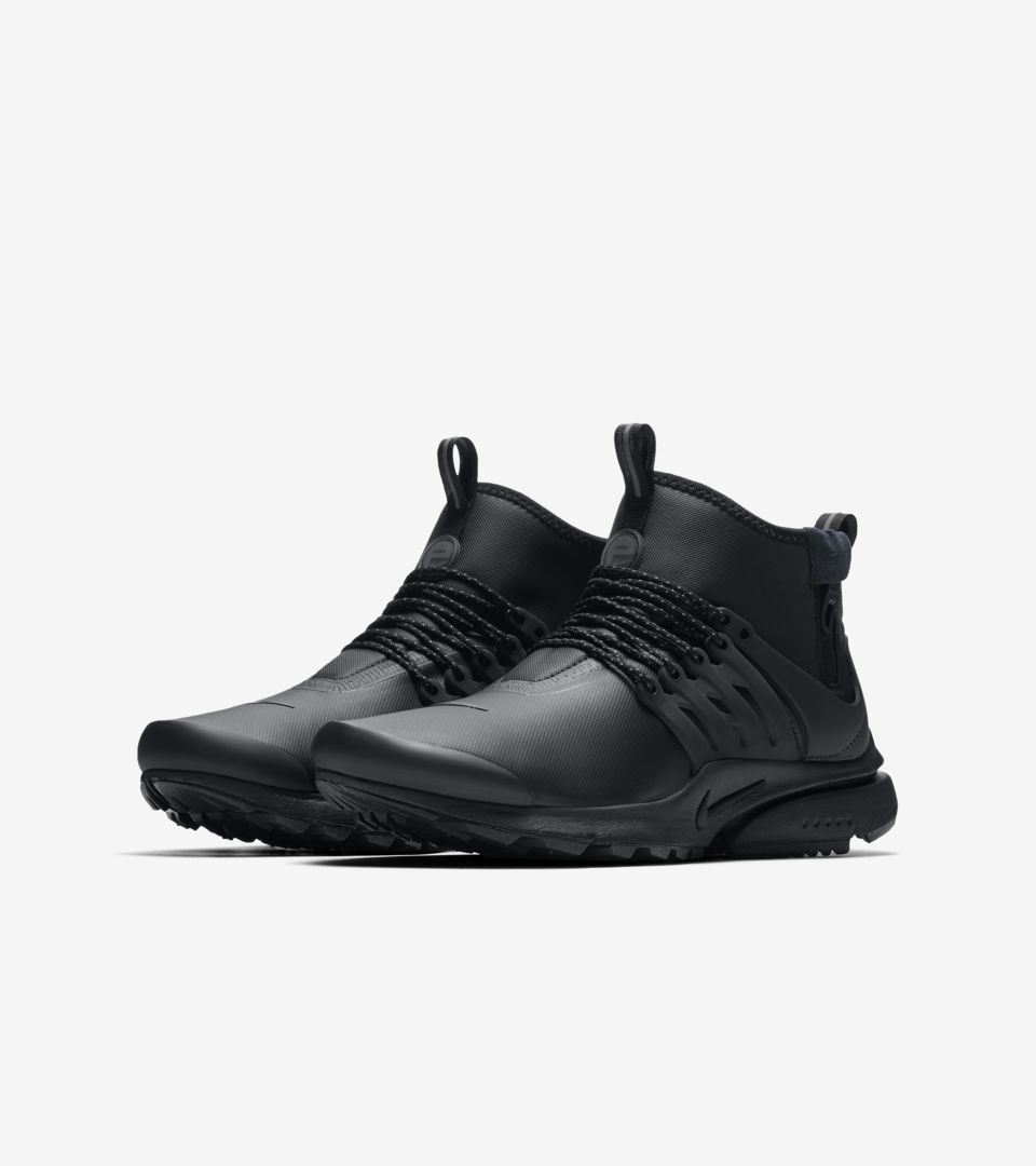 maybe Portuguese blade Nike Air Presto Mid Utility Sneakerboot 'Black & Dark Grey'. Release Date.  Nike SNKRS