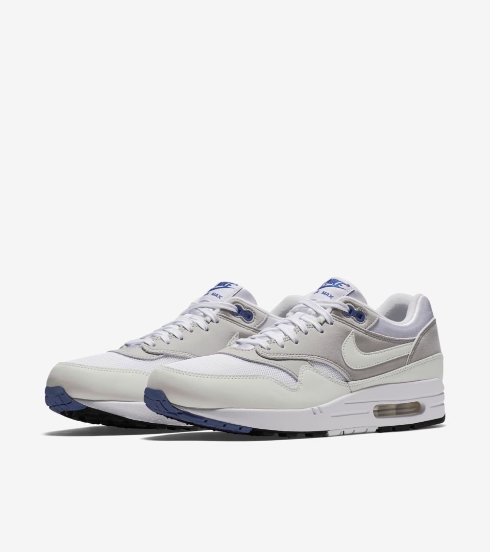 air max 1 color change