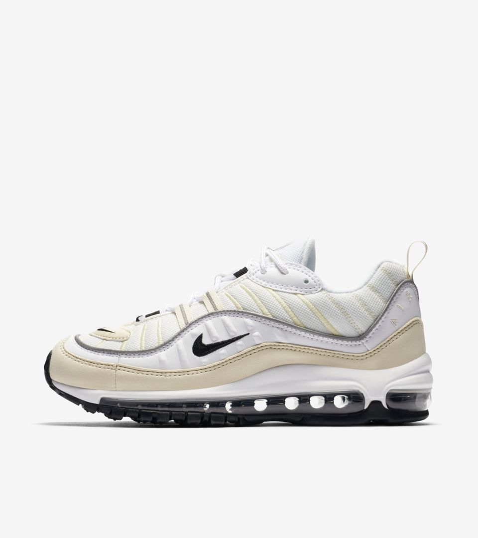 Date de sortie de la Nike Air Max 98 White Black Fossil pour Femme. Nike SNKRS