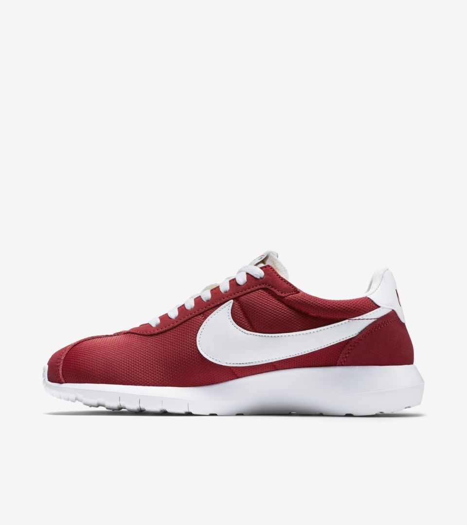 Nike roshe hot sale 1000