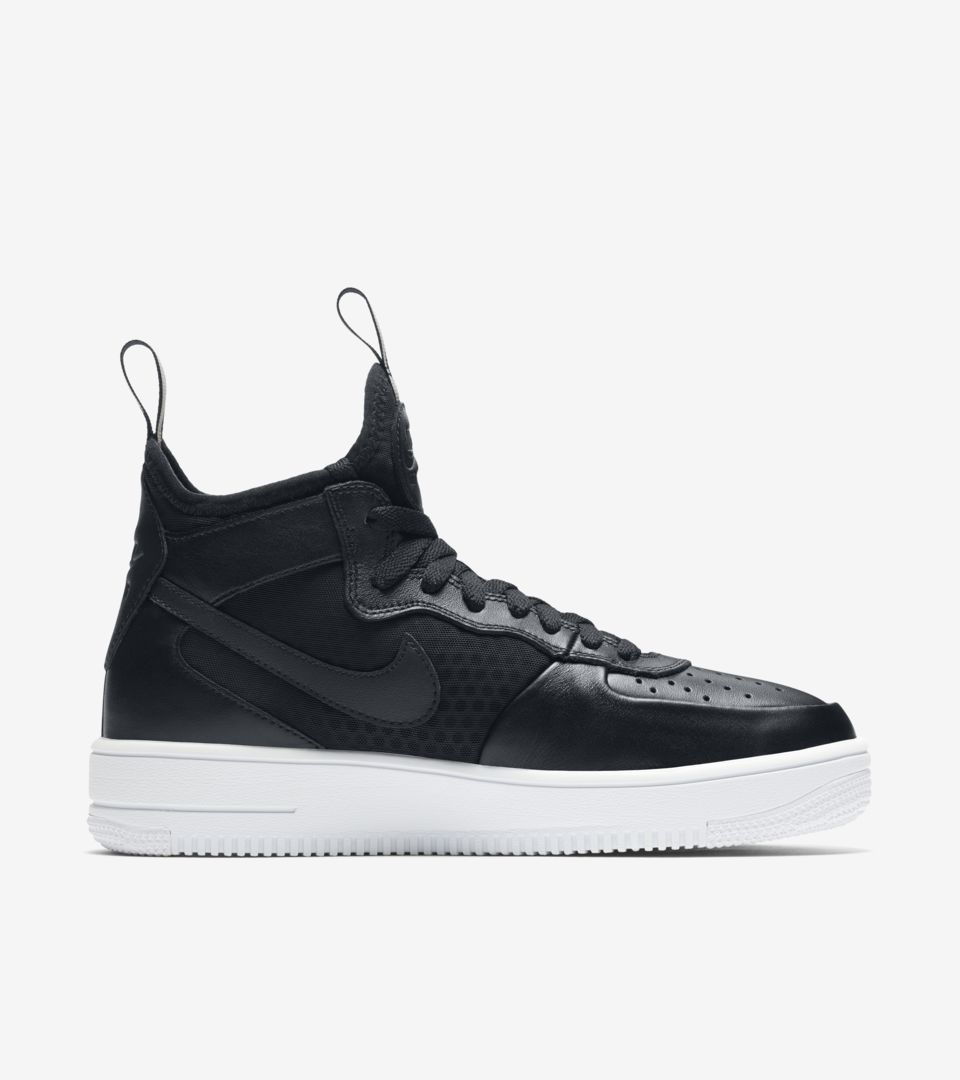Nike Sportswear WMNS LEGEND FORCE MID - Baskets montantes - black