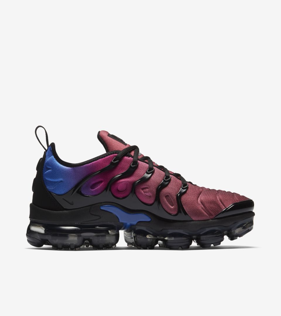 purple vapormax plus women's