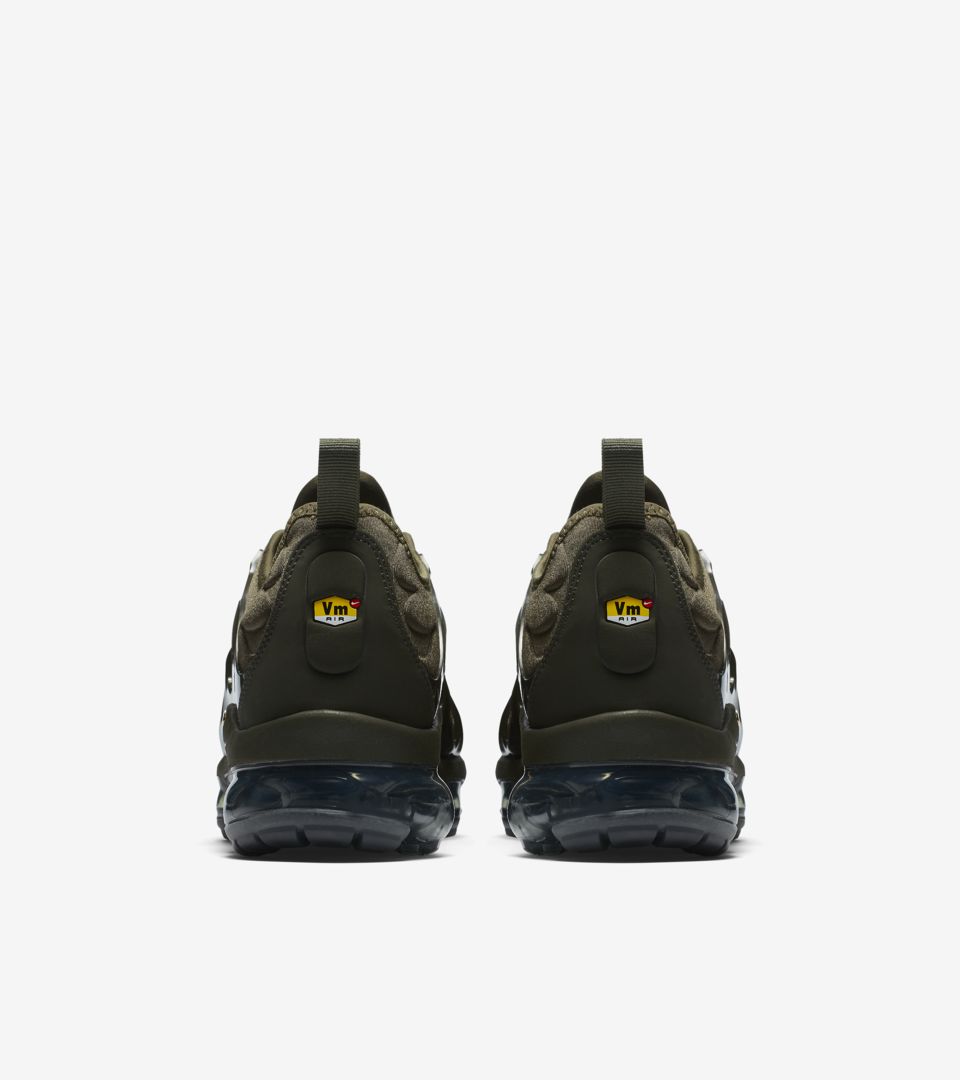 nike air vapormax plus cargo khaki & sequoia