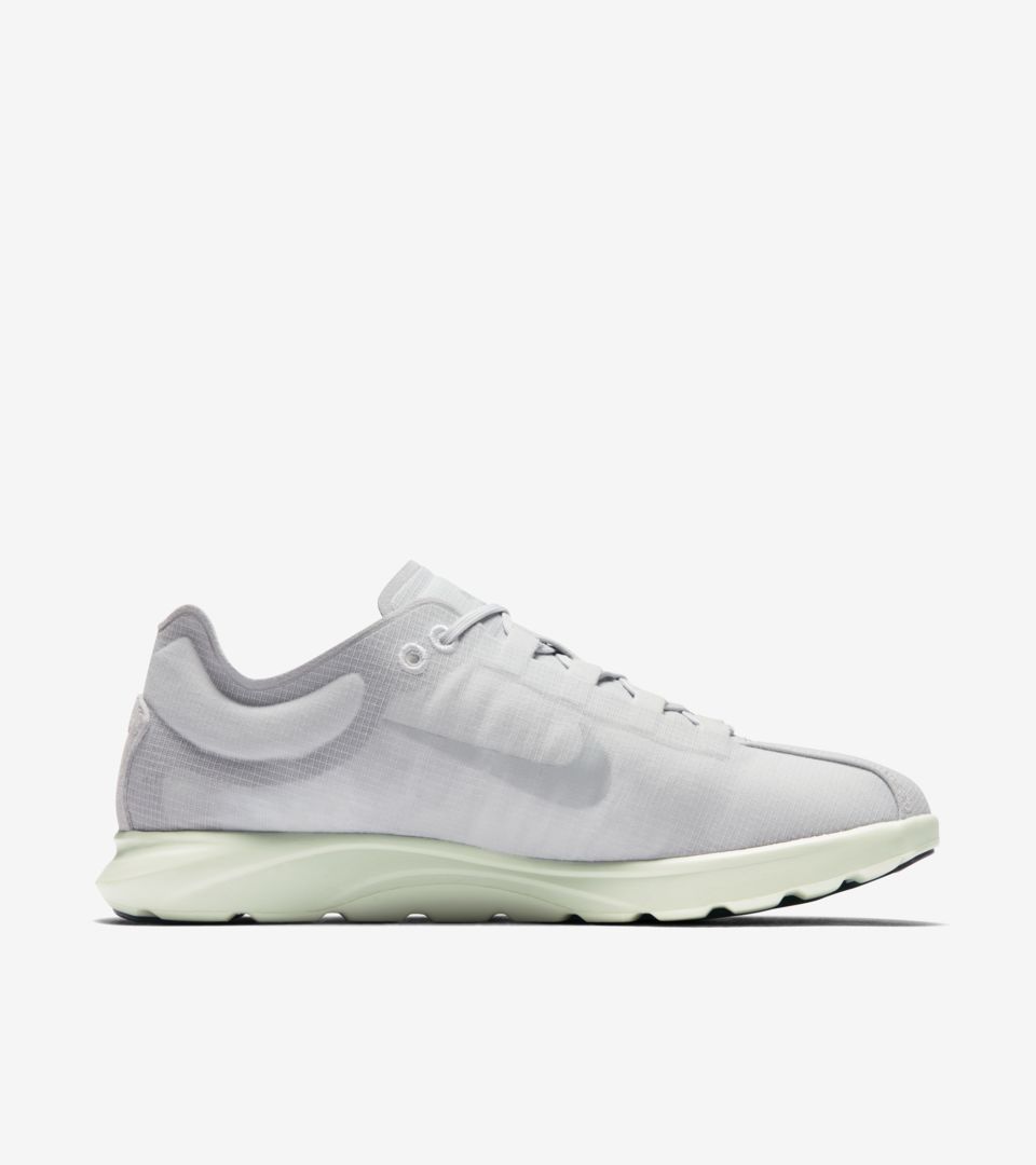 nike mayfly lite se