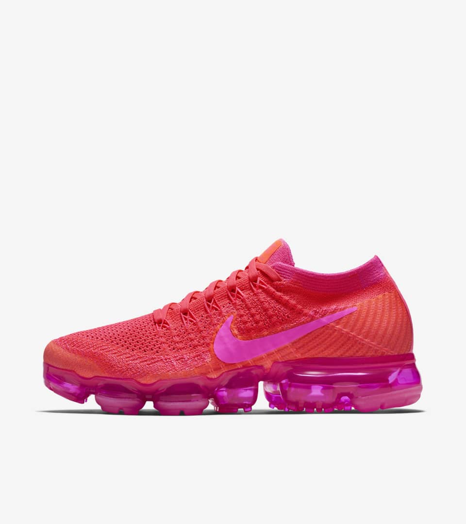 hyper pink vapormax flyknit