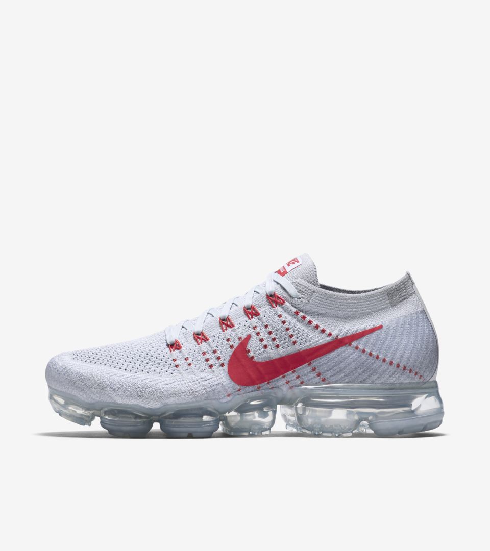 vapormax flyknit red and white