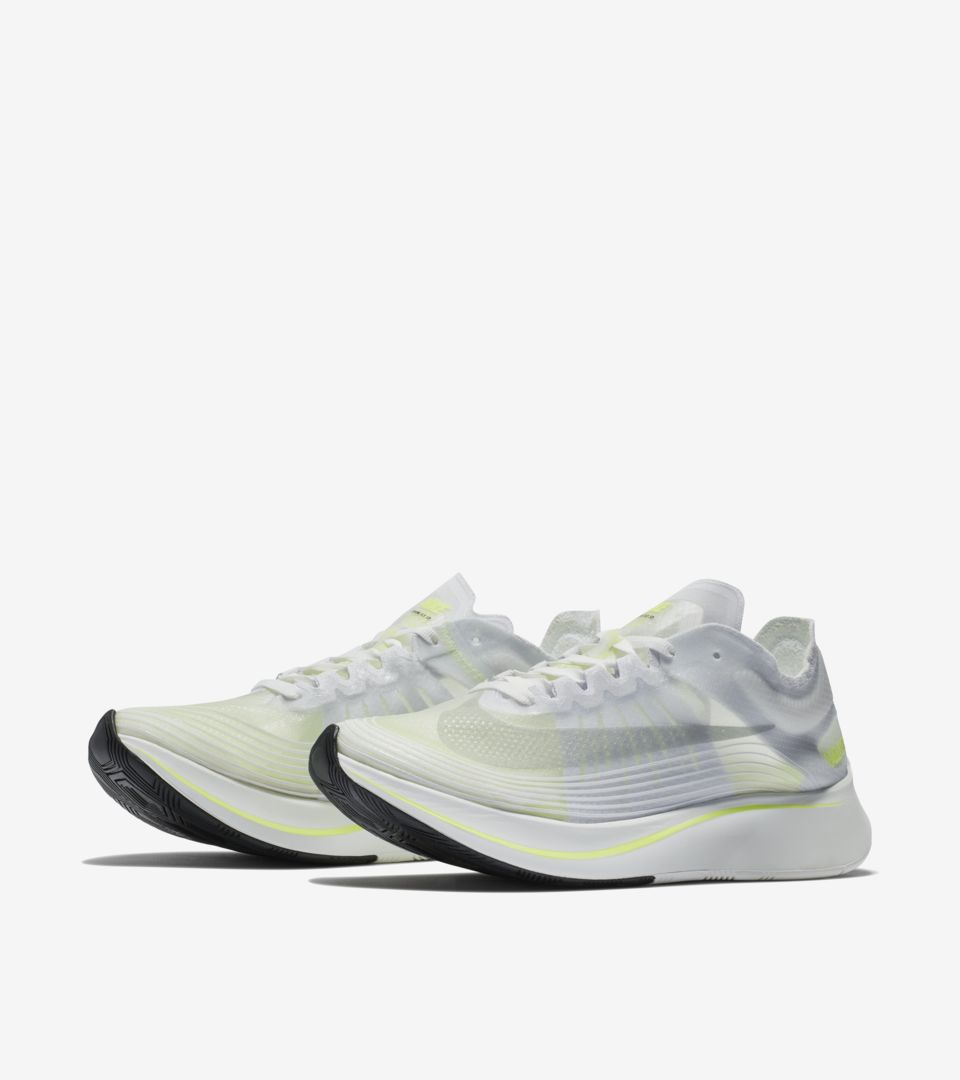 nike wmns zoom fly sp