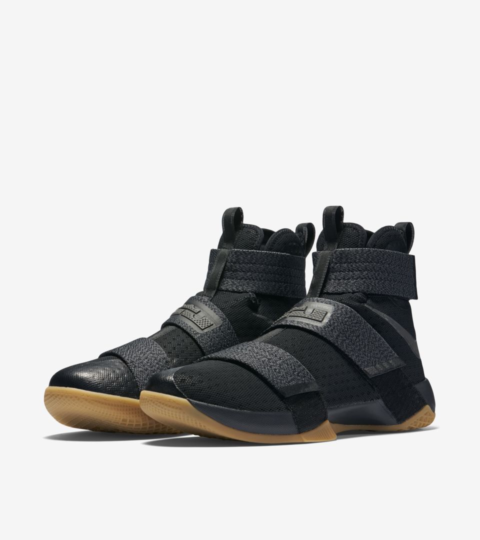 Nike Zoom LeBron Soldier 10 'Title Tradition' Release Date. Nike SNKRS