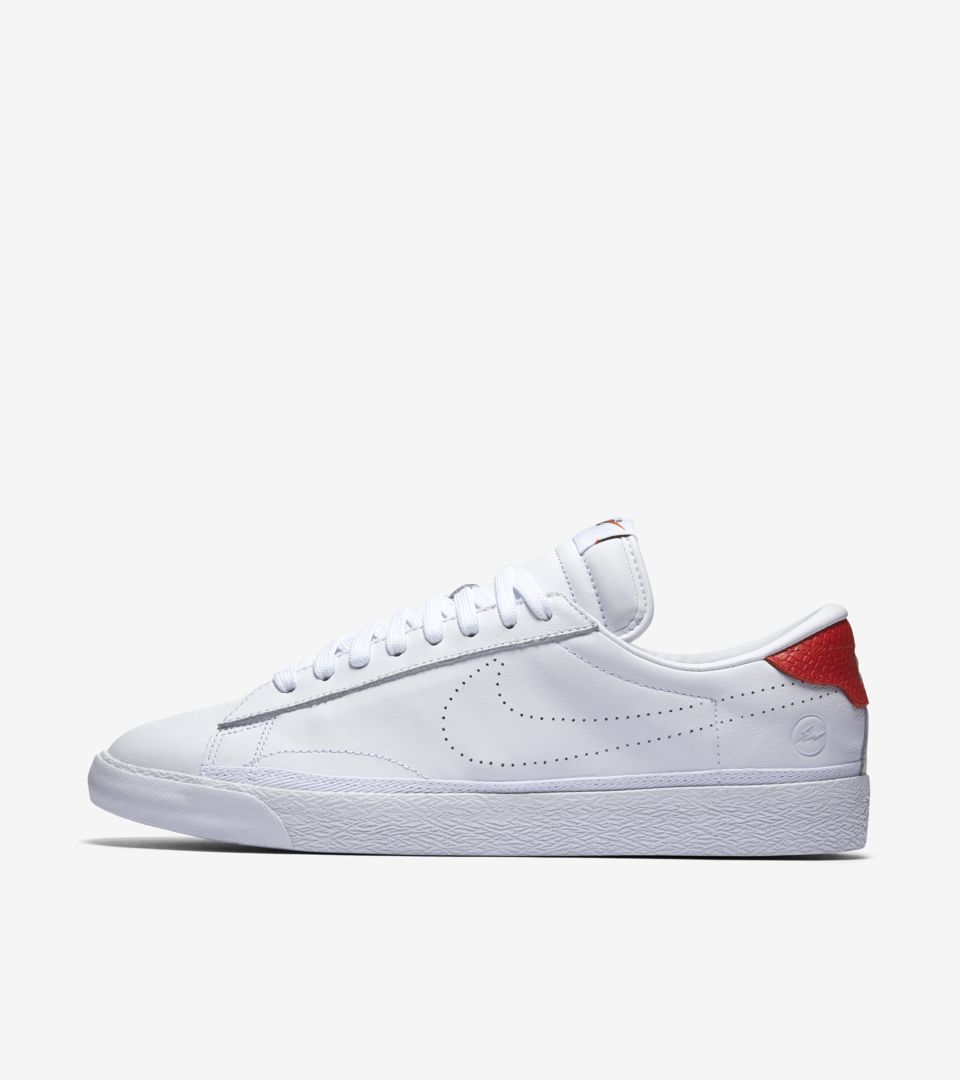 conductor Abrasive before NikeLab x Fragment Zoom Tennis Classic 'White & University Red'. Nike SNKRS