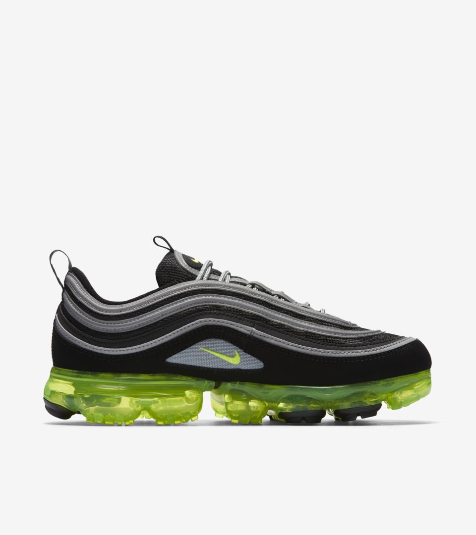 nike vapormax 97s