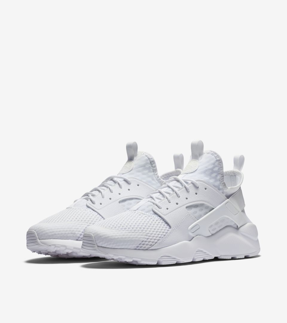 white and grey nike huarache