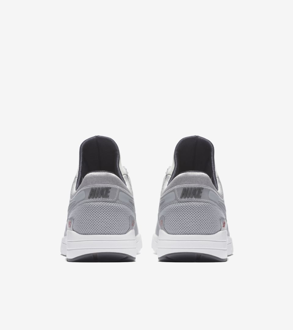 Women's Nike Air Max Zero 'Metallic Silver'. Nike SNKRS