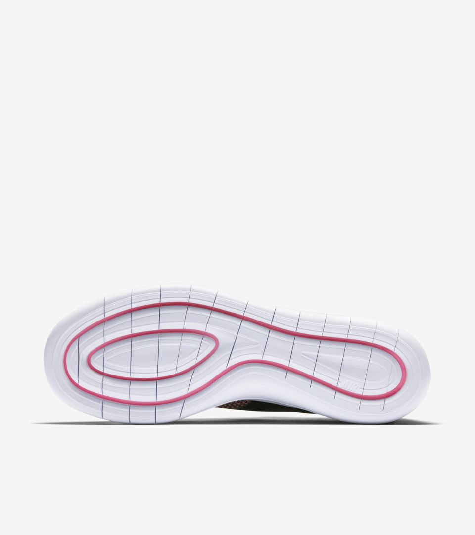 compromiso vulgar Exceder Nike Air Sock Racer Ultra Flyknit "Bright Melon &amp; Black". Nike SNKRS ES