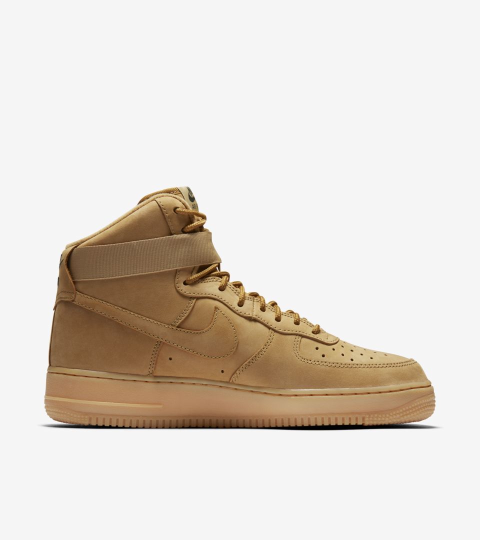 ナイキエアフォースワンNIKE AIR FORCE1  FLAX  WHEAT ナイキ　エアフォース1