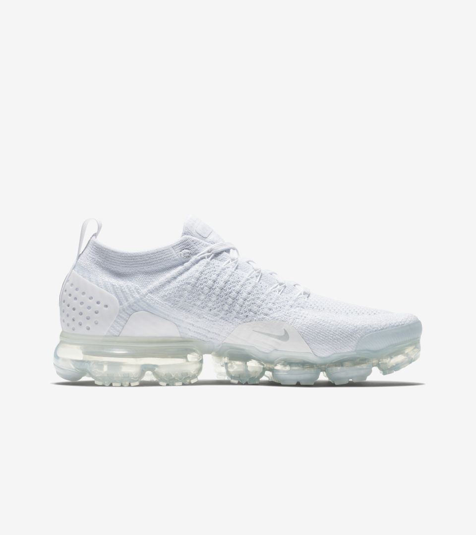 色…プラチナ【♕極レア✨】 NIKE VAPORMAX FLYKNIT 2 プラチナ＊美品＊