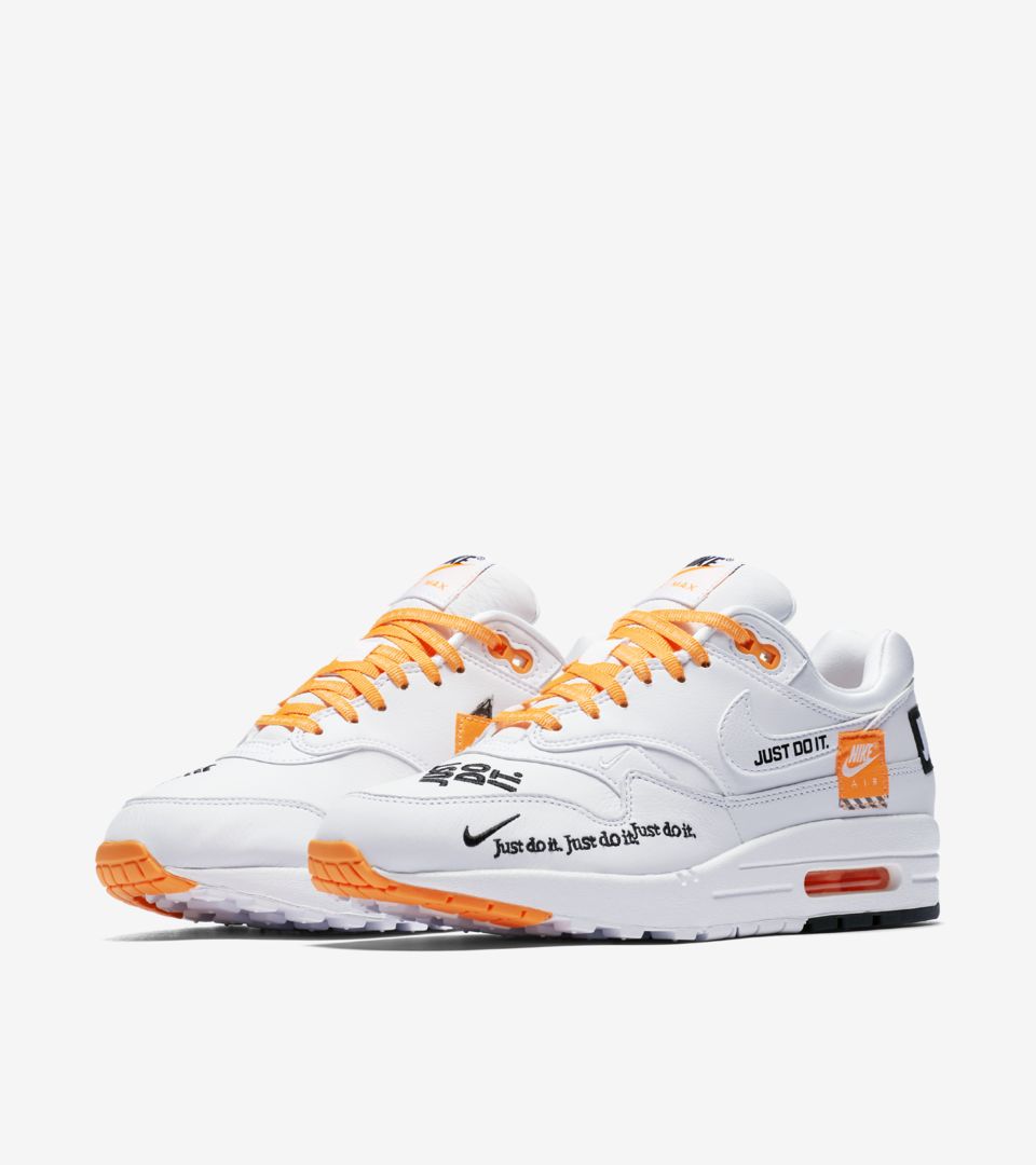 NIKE WMNS AIR MAX 1 LX JUST DO IT