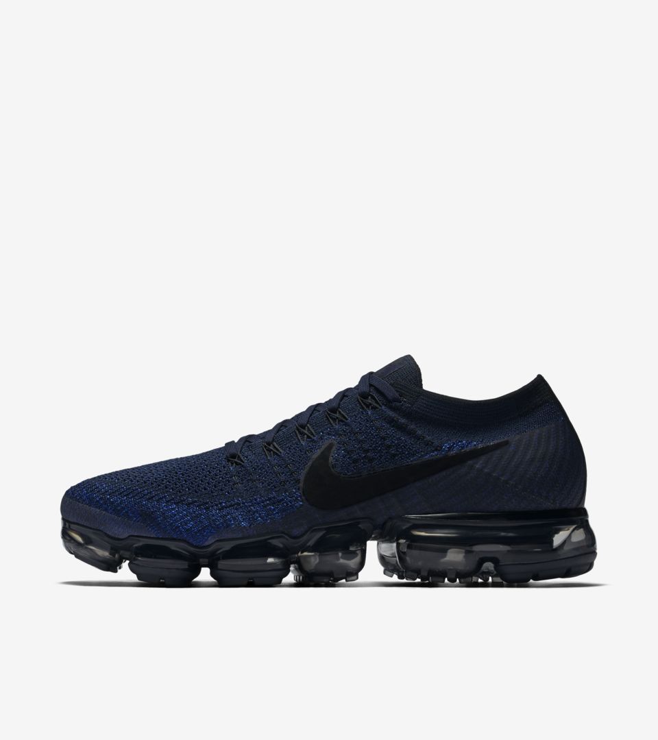 Nike Air VaporMax Flyknit Day to Night 'College Navy'